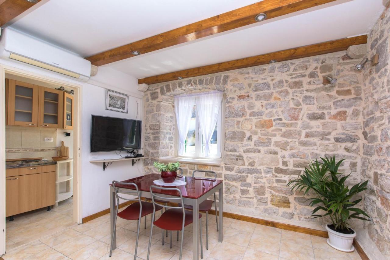 Deziderio Apartment Стоморска Екстериор снимка