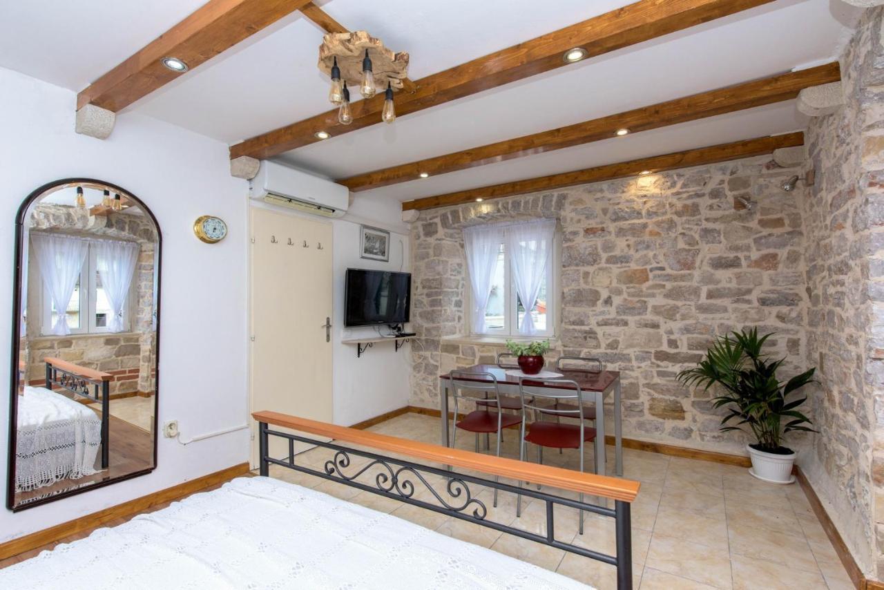 Deziderio Apartment Стоморска Екстериор снимка